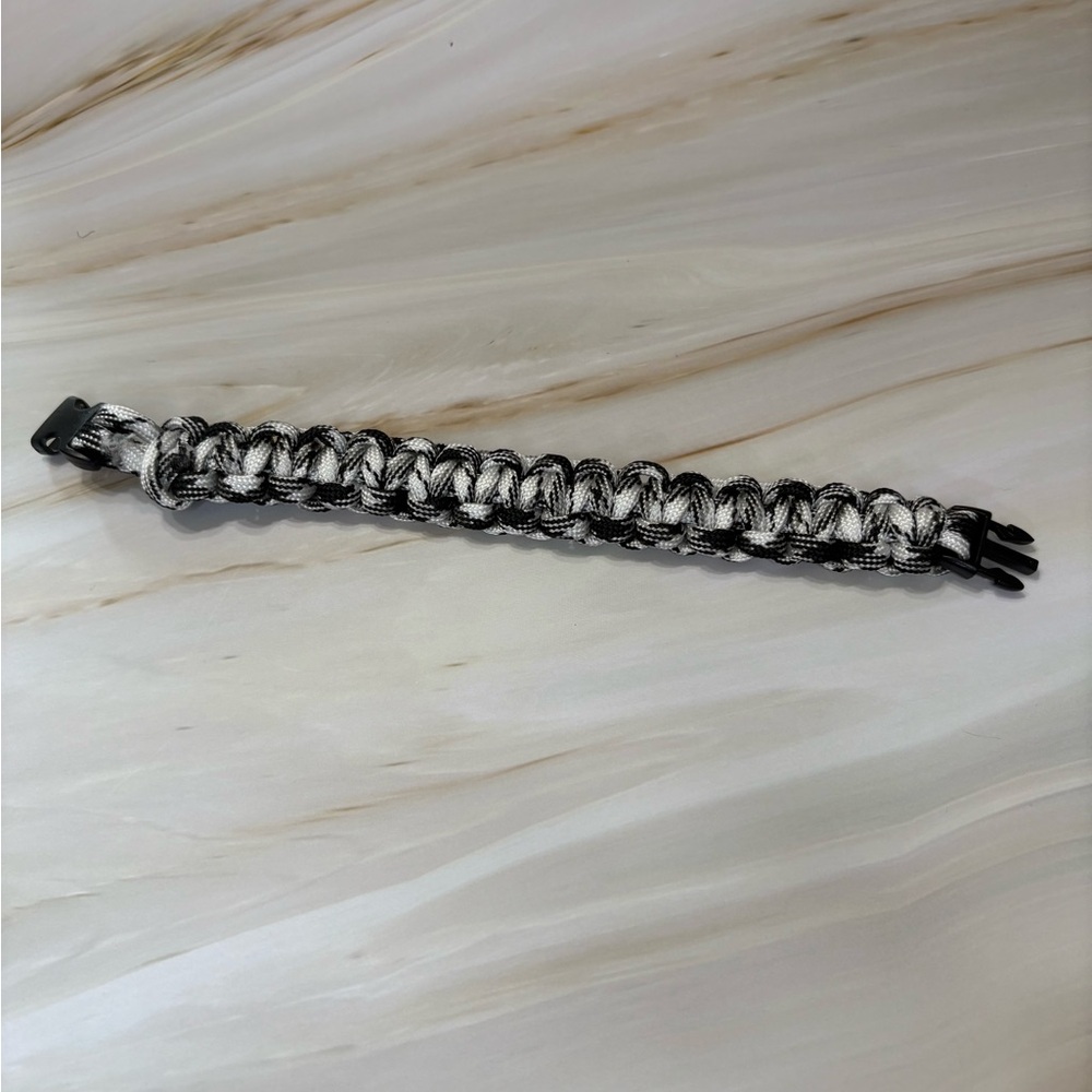 Unisex Black and White Paracord Bracelet